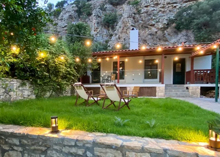 Yiama'S Seaside Cottage In Paliokastro Near Heraklion City Palaiokastro  photo