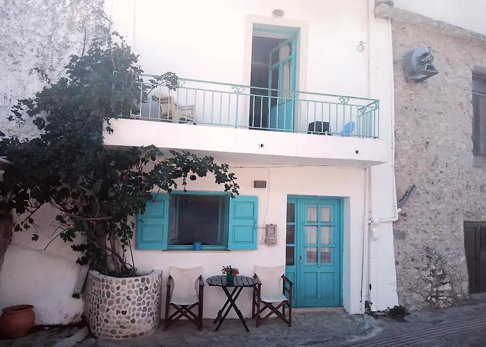 Παραδοσιακή Κατοικία Στο Κέντρο Των Ακουμίων Akoumia photo